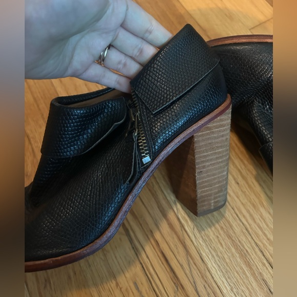 Black Leather Fiel Ankle Boots - Picture 2 of 6